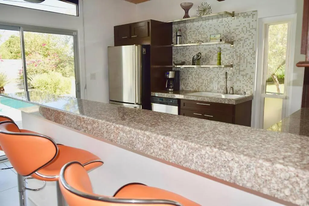 Ferienhaus Villa Live The Mid Mod Life At Mariposa Palms Palm Springs